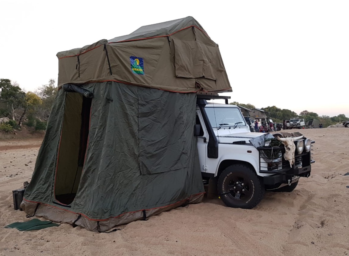 Howling Moon Rooftop tent