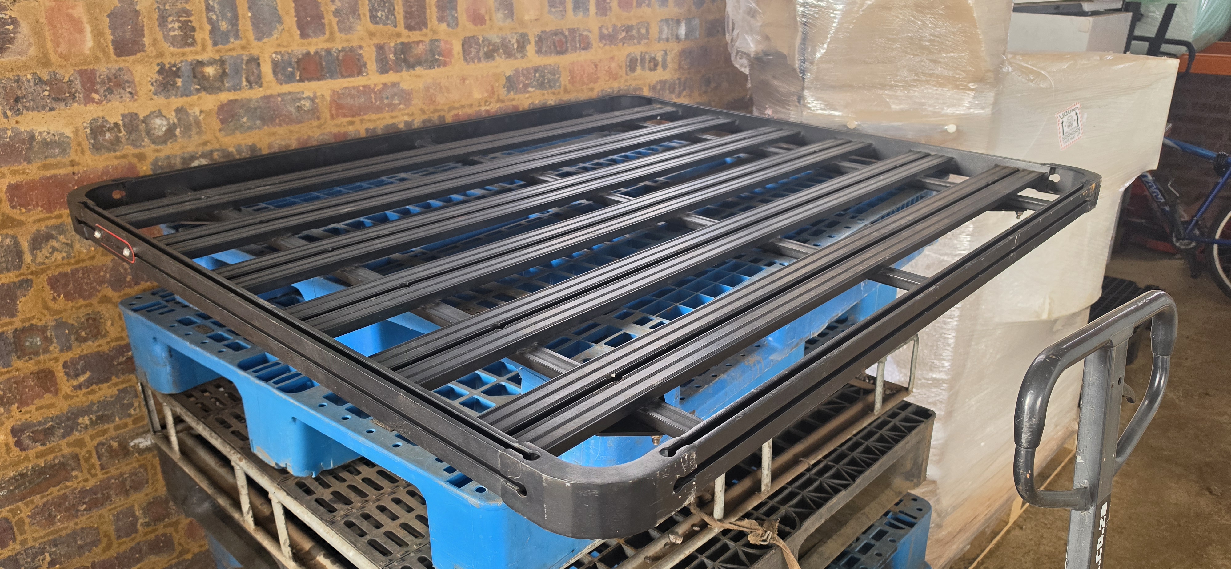 The Bush Company Roof Rack - Image 1