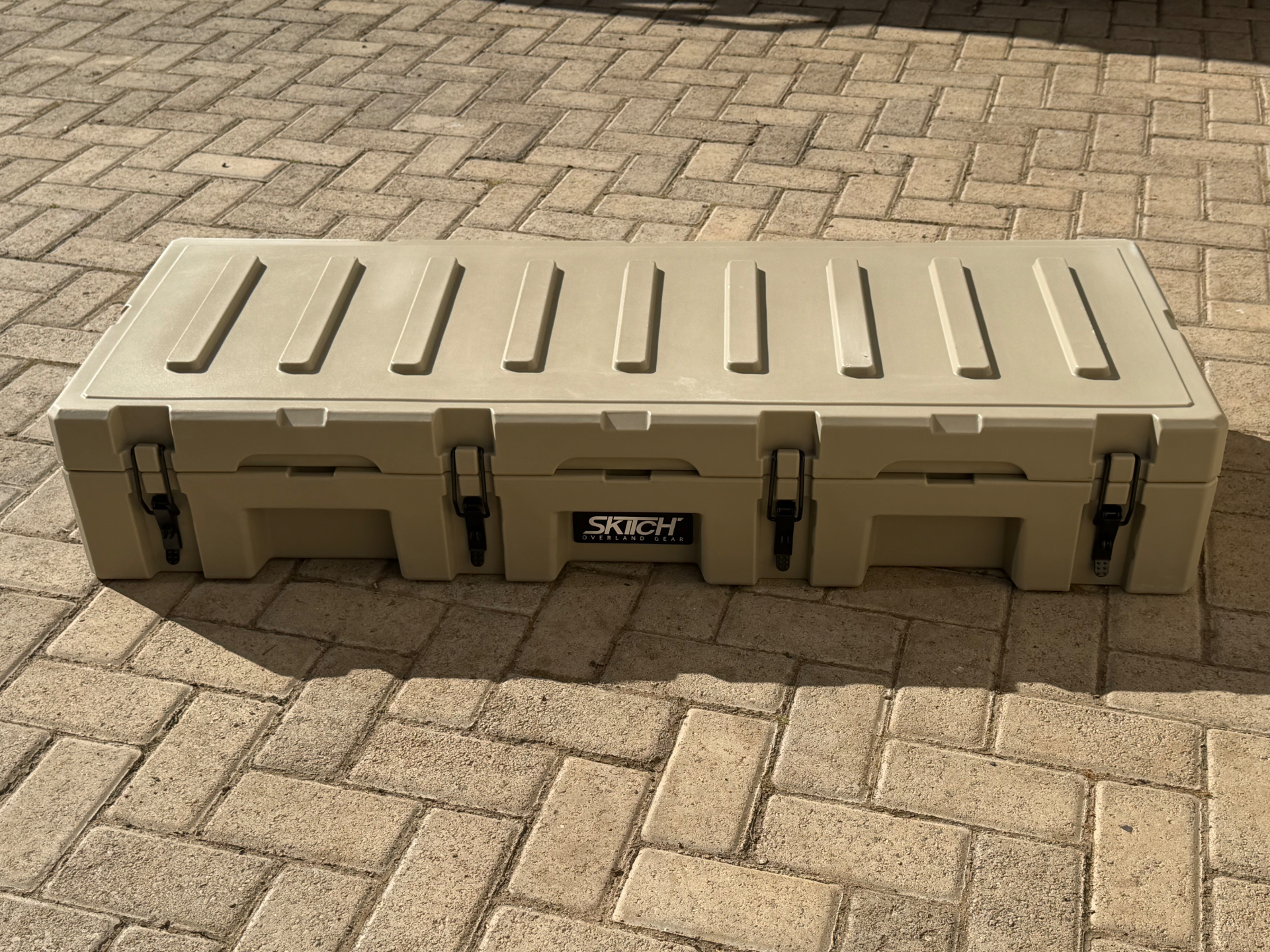 Skitch rugged box - Image 1