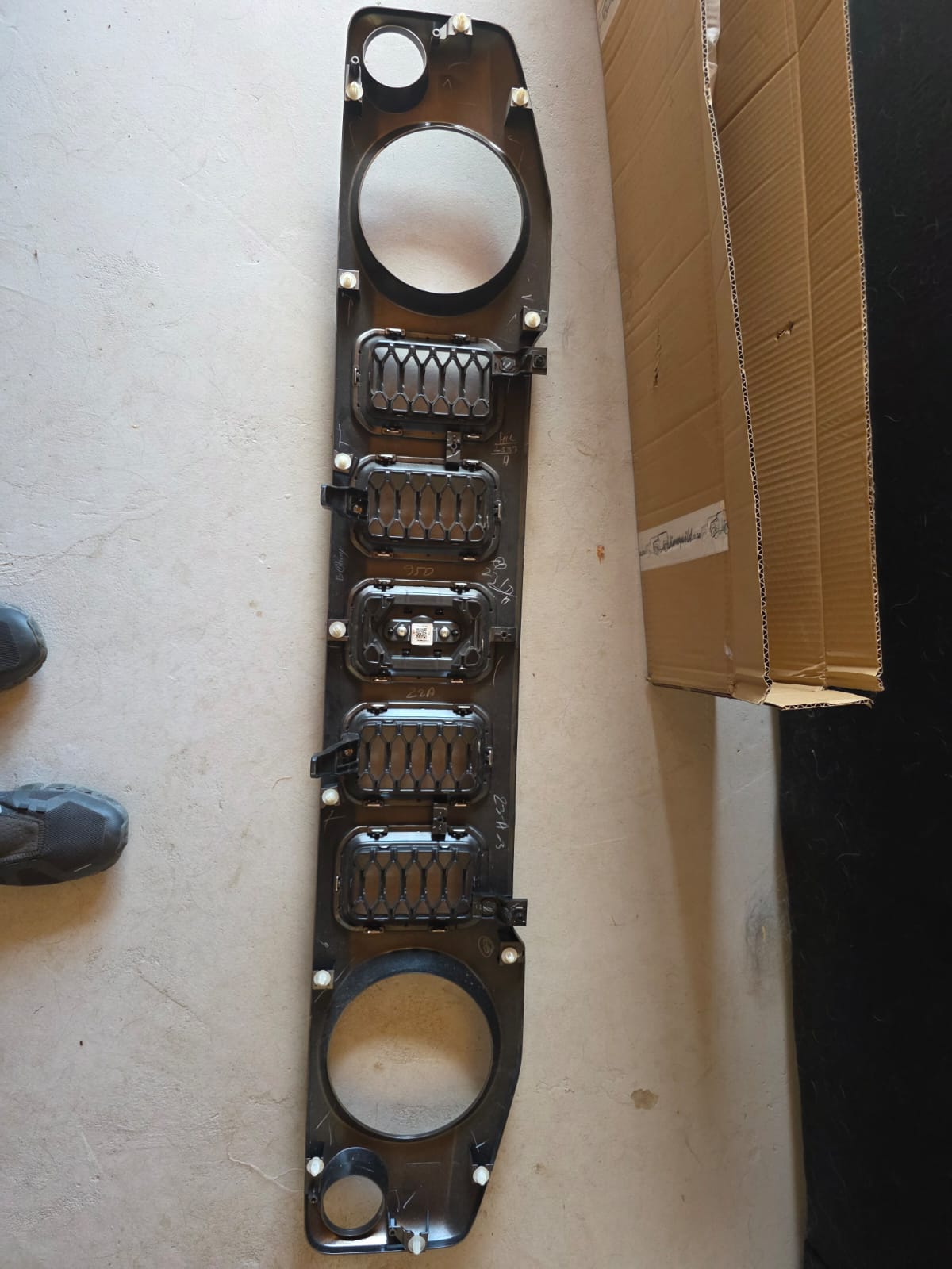 2024 Suzuki Jimny GLX A/T 5 Door OEM Parts available