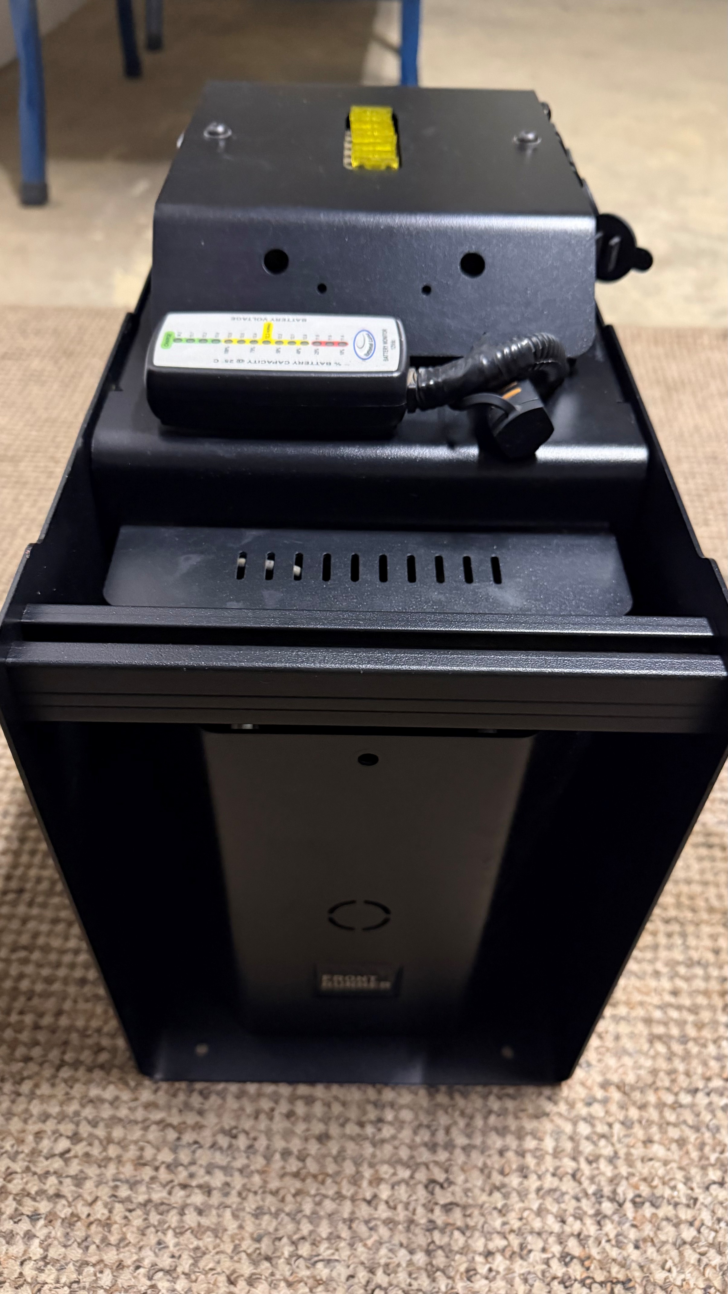 Frontrunner Battery Box with Ctek D250S Charger - Image 1