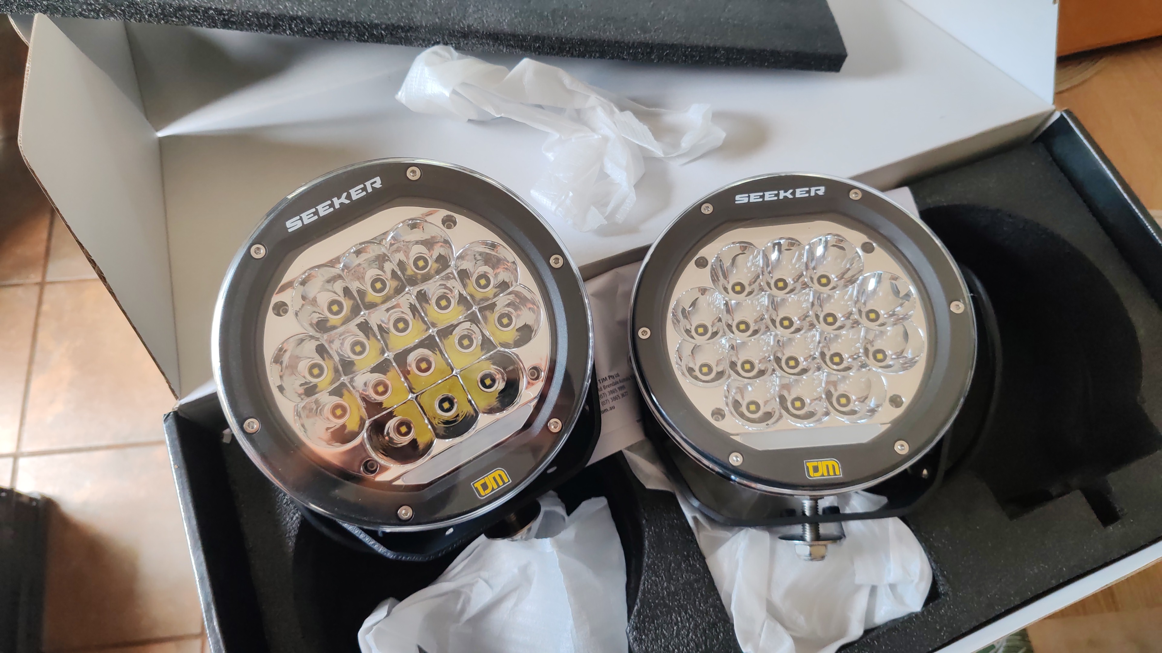 Seeker series 180 driving lights
