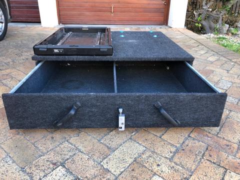 Drawer system with frontrunner fridge slide