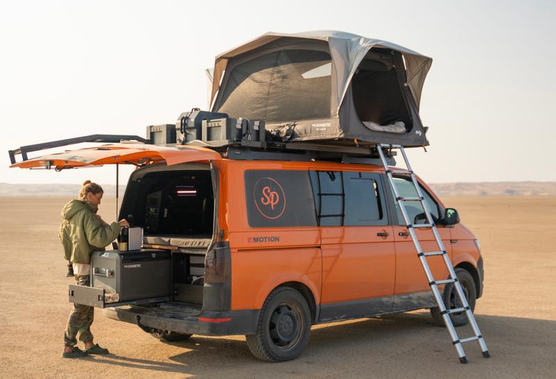 Dometic TRT 140 Air Rooftop Tent - Image 1