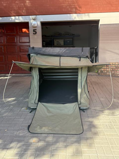 Leisure tech rooftop tent