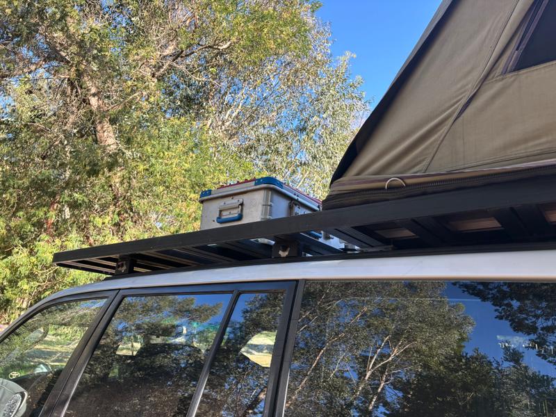 Front runner roof rack with table kit - Image 1