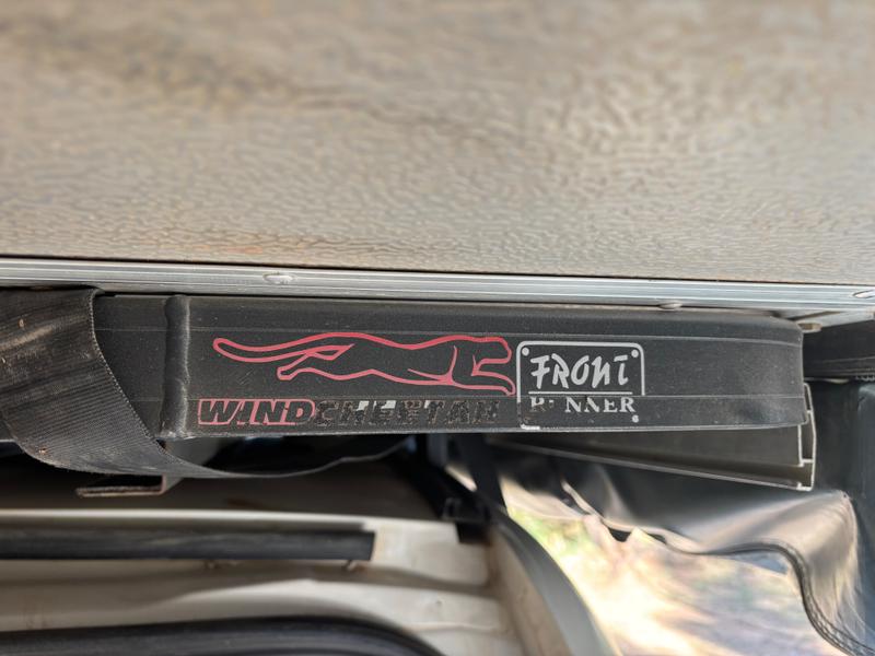 Front runner roof rack with table kit - Image 2