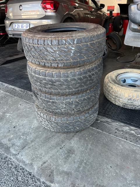 4x Bridgestone Dueler All Terrain Tyres 265/70/16