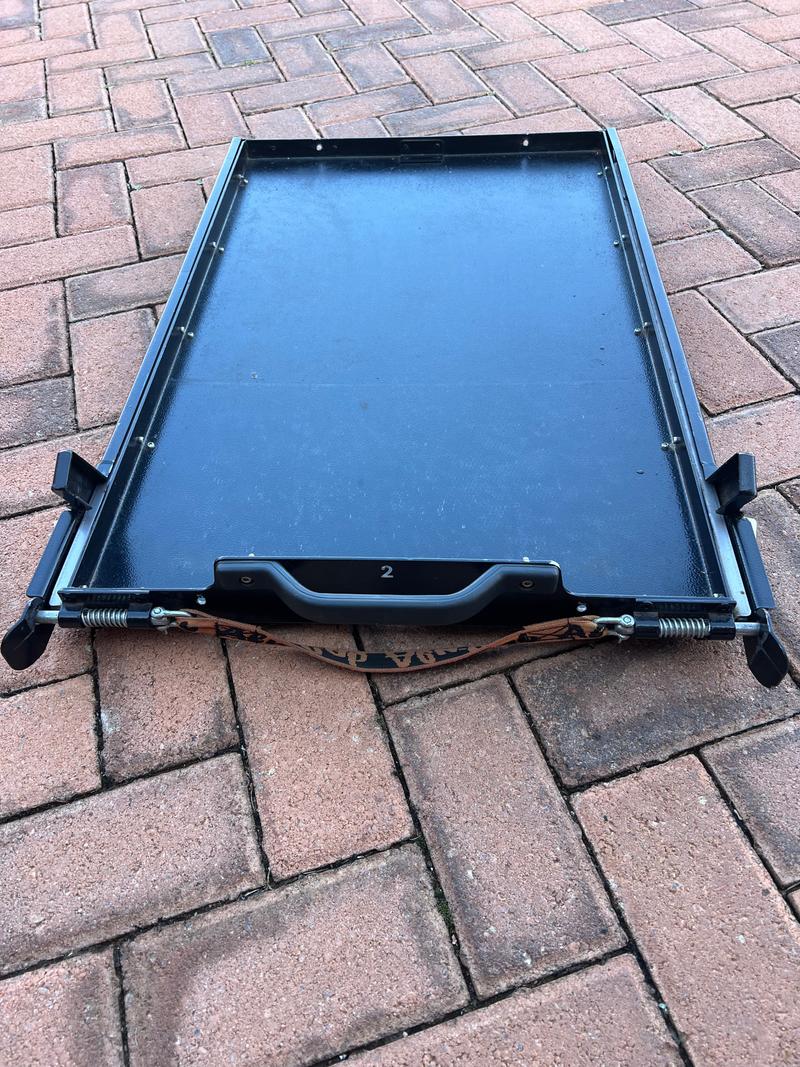 Alu cab tilting fridge slide - Image 2