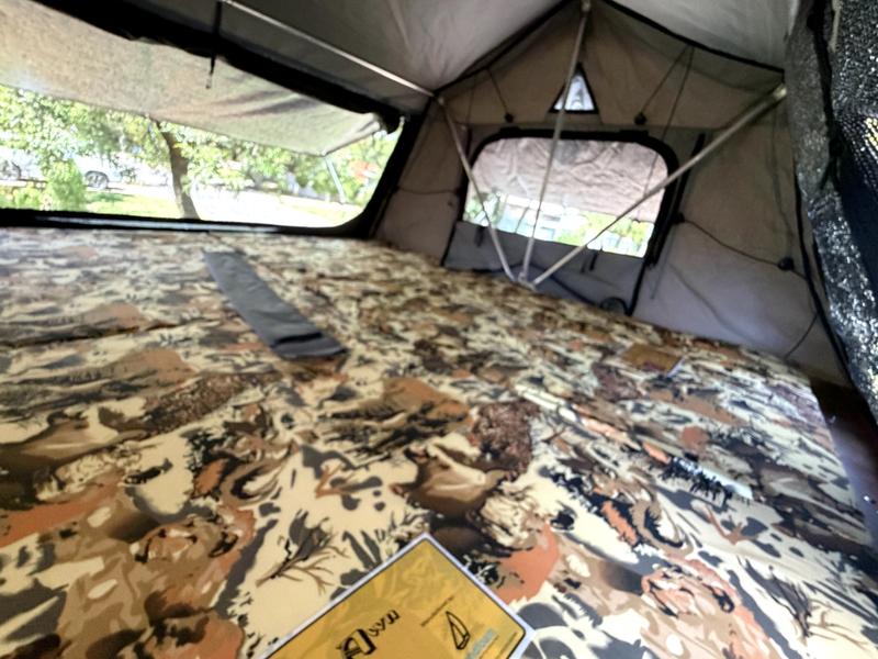 Eezi-Awn Family roof tent - Image 4