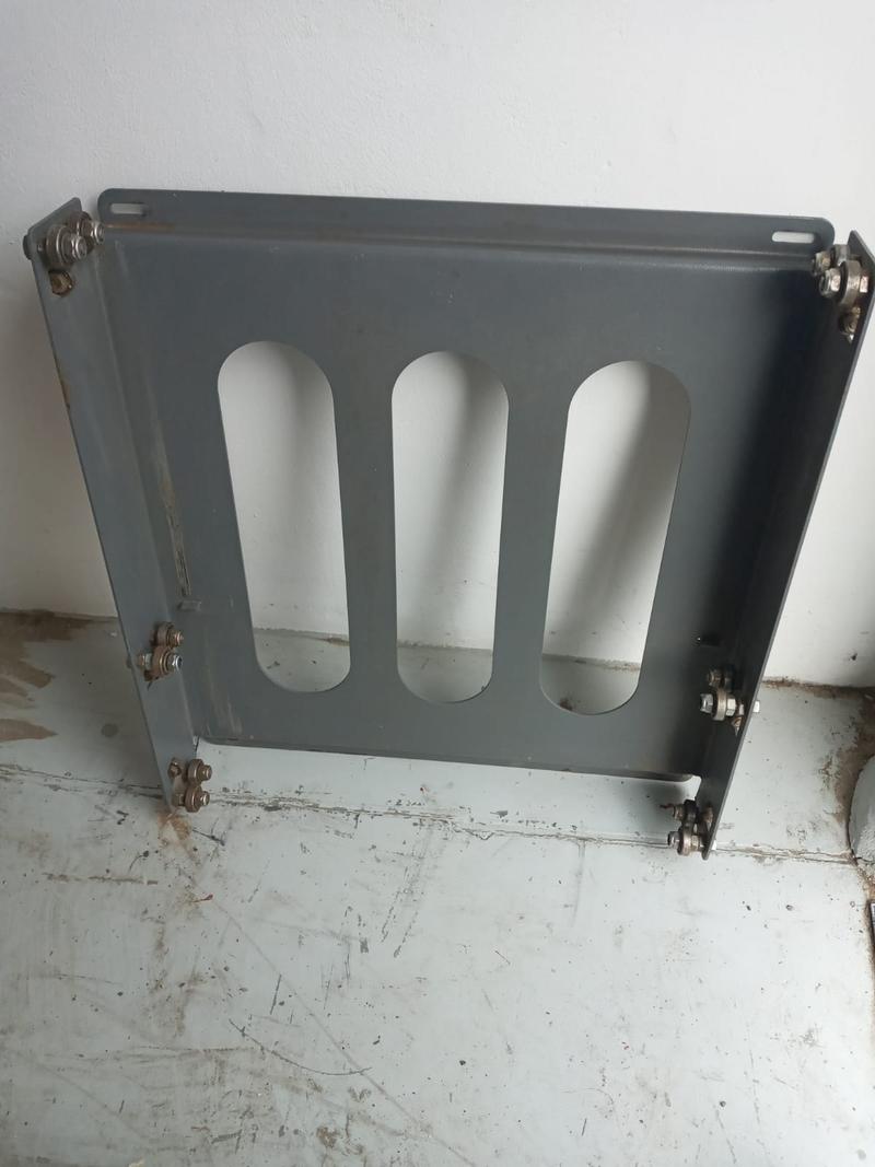 Heavy Duty Sliding Floor for Fridge/Camping Equipment - Image 5