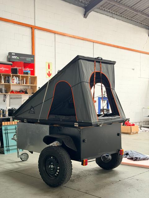 AluCab LT-50 Rooftop Tent