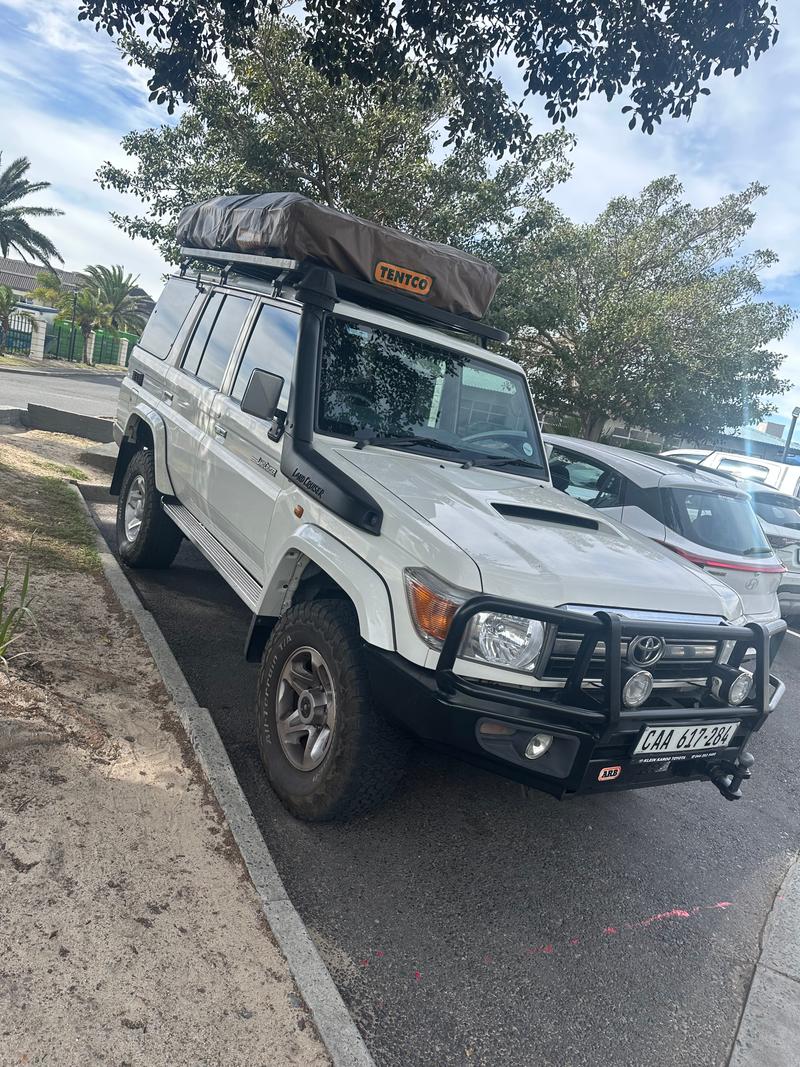 Tentco 2m 4 person rooftop tent with Bundu canopy - Image 7