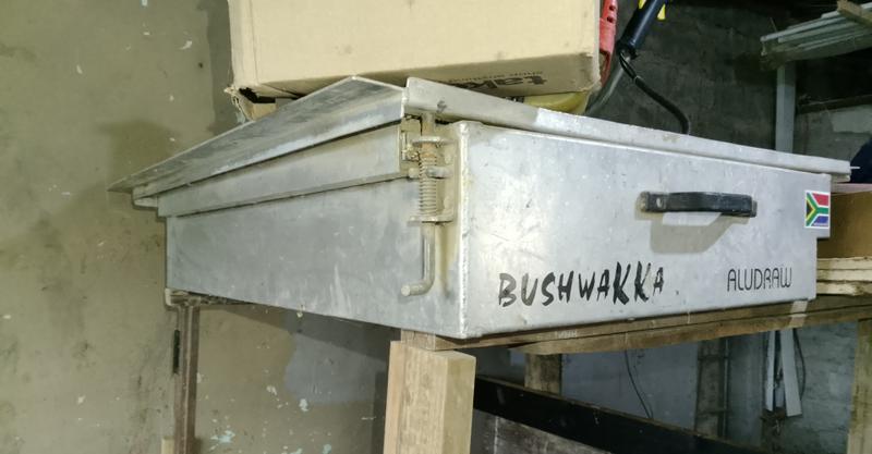 Landrover defender  Bushwakka Aludraw - Image 2