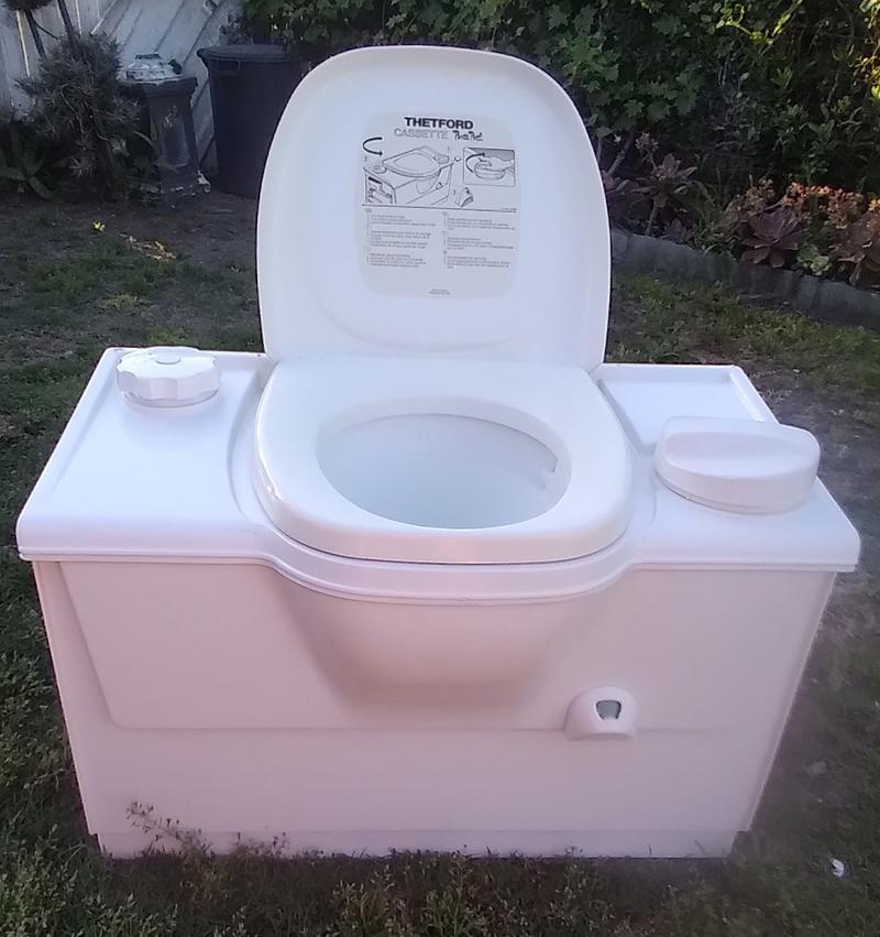 Thetford Cassette Toilet - Complete with Tank - C2 / C4 - Image 2