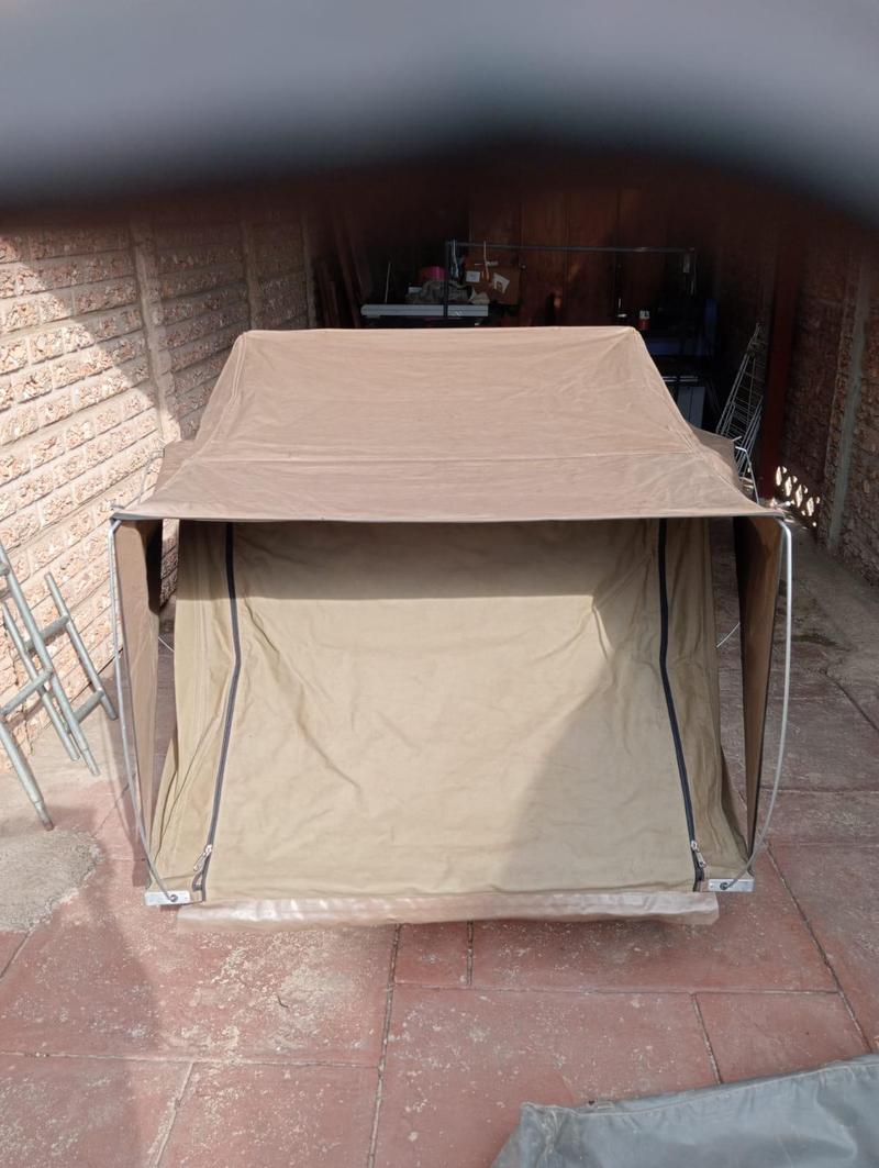 Rooftop Tent for Sale – Ready for Your Next Adventure! - Image 1