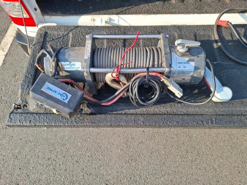 Winch to buy - Image 1