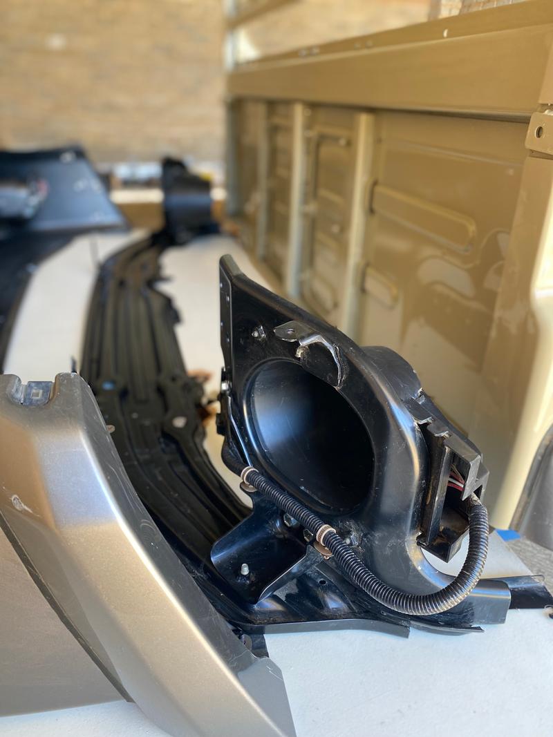 Landcruiser 79 series bumper - Image 2